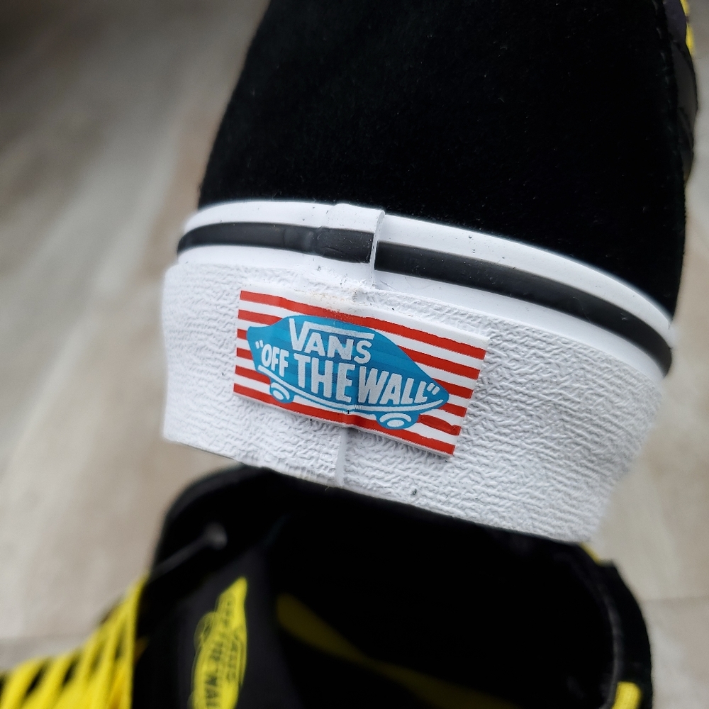 Vans X Where's Waldo SK8-Hi Odlaw - Picture 10 of 15